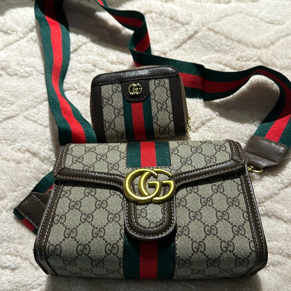 Gorgeous cross body bag and wallet combo! New!